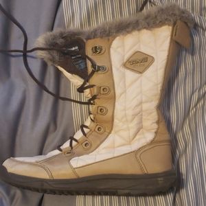 Teva snow boots